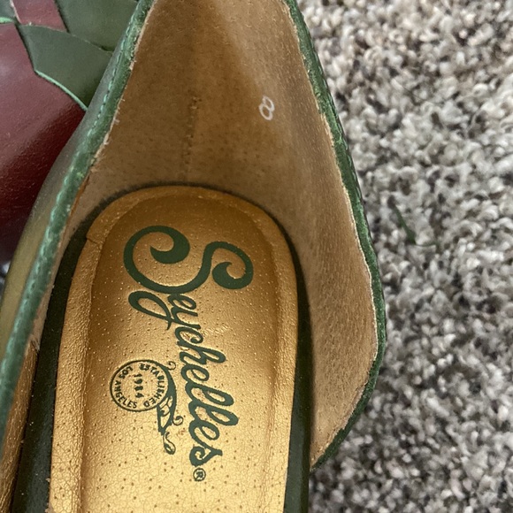 Seychelles Retro Green, Burgundy, and Brown Peep Toe Wedges Size 8 - Picture 8 of 10